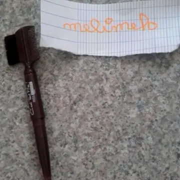 Crayon à sourcil brun, Miss Europe
