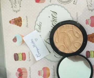 Terracotta sun in the city, Guerlain