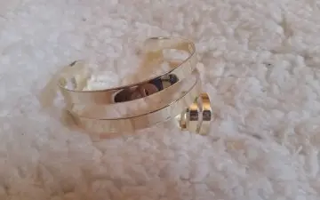 Bracelet + bague en métal brillant, Yves Rocher