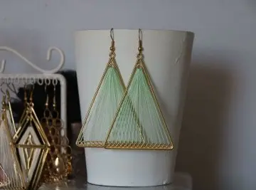 Boucles d'oreilles verte et doré, Inconnue