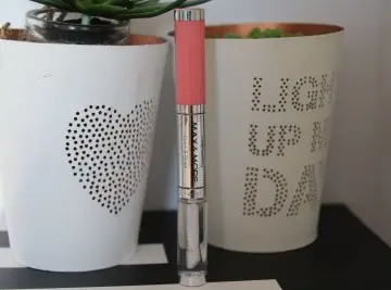 Glossy Lipstick 2 en 1, Max & More