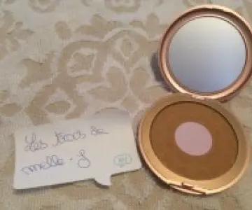 Poudre bronzante, KIKO