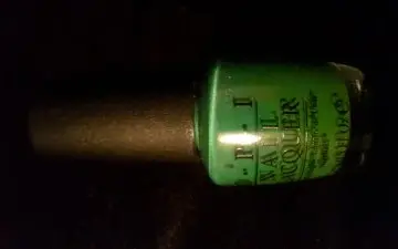 Vernis OPI vert jade, OPI