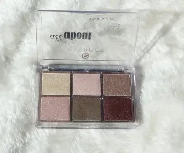 Palette All About Nude, Essence