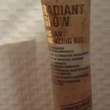Radiant Glow Instant Face, Comodynes