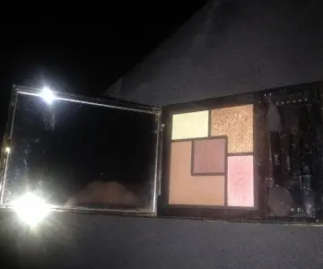 Couture palette Yves saint Laurent, Yves Saint Laurent