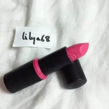 Long lasting lipstick, Essence