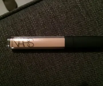 Anti cernesNars, NARS Cosmetics