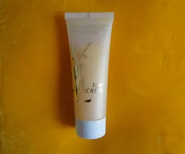 gommage biologique sans grains, Yves Saint Laurent
