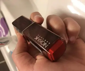 Rouge à lèvre, Nicka K