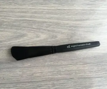 Angled fondation brush, Elf
