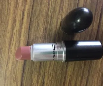 rouge à lèvres "Hug Me", MAC Cosmetics