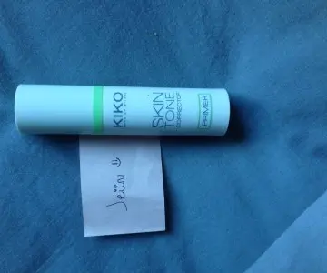 Base verte Skin Tone, KIKO