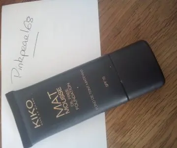 Mat mousse oil free foundation, KIKO