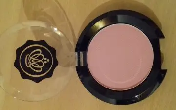 Blush, Glossybox