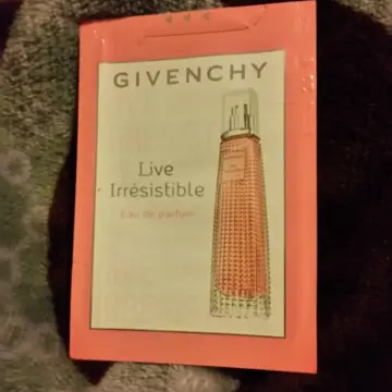 Live irrésistible, Givenchy