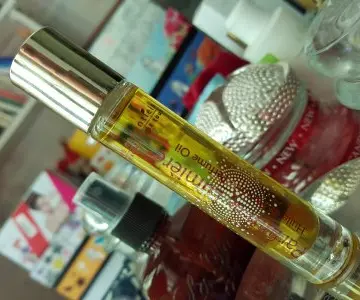 Parfum de lumière, Les Essentiels
