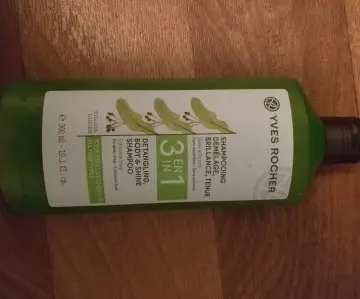 Shampoing 3 en 1 démêlant lissant tenue, Yves Rocher
