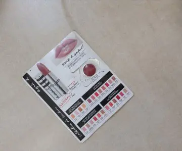 Rouge levre, Agnès b.