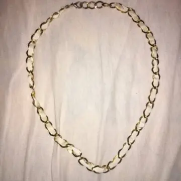 Collier chaîne, Inconnue