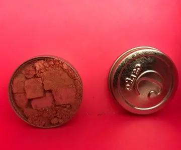 Blush, Cargo