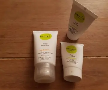 Gommage Aïny Pure Lumière   Full size + 2 formats voyage, Aïny Skincare
