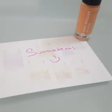 vernis à ongles abricot pastel, Yves Rocher