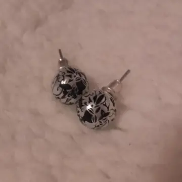 Boucles d'oreilles, Gemo
