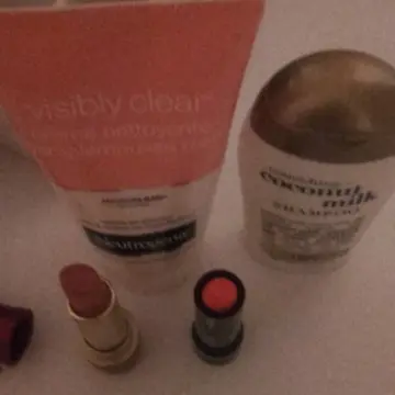 halbourg, Make Up