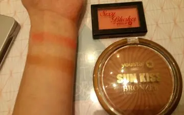 Blush et poudre bronzante, YouStar