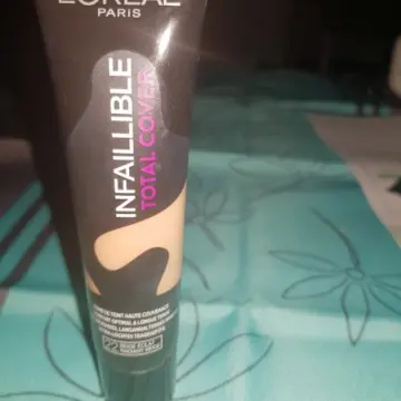Infaillible total cover, L'Oréal