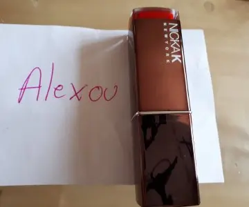 Rouge à lèvre, Nicka K