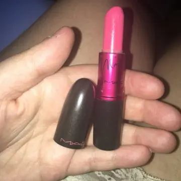 Viva glam nicky, Inconnue