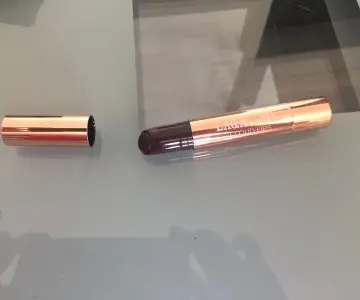 rouge à levres bordeaux, Glossybox
