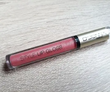 Style lip gloss d'donna, D'Donna