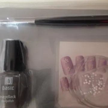 Kit nail art, Inconnue