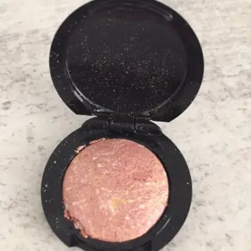 Baked Highlighter, ModelCo