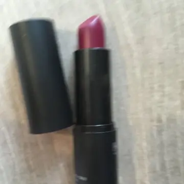 Rouge à lèvres kiko, KIKO