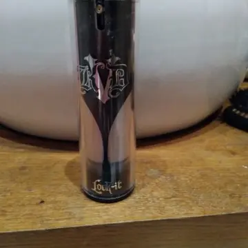 Lock it light cool 44, Kat Von D