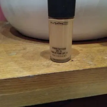 Studio fix fluid NW15, MAC Cosmetics