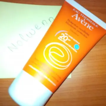 Crème solaire visage, Avène