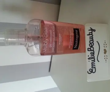 Visibly Clear Neutrogena, Neutrogena