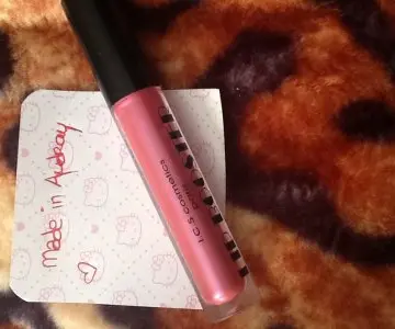 Gloss, L.c.s cosmétics paris