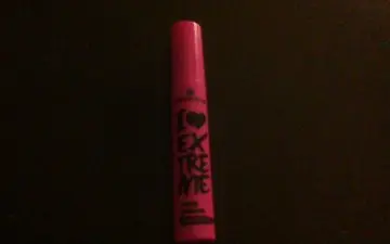 I love extreme mascara, Essence