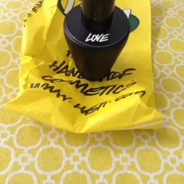 Parfum love, Lush