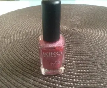 Vernis rose pailleté, KIKO