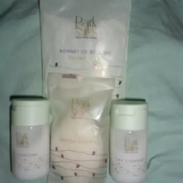 ASSORTIMENT SAVON LAIT CORPOREL BONNET, Park Suites Hotel