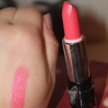 Rouge à lèvres, PB Cosmetics