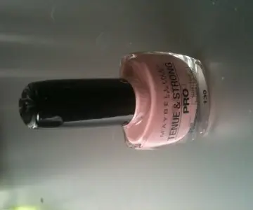 tenue strong pro, Maybelline