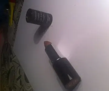 Rouge à lèvre, Lavera